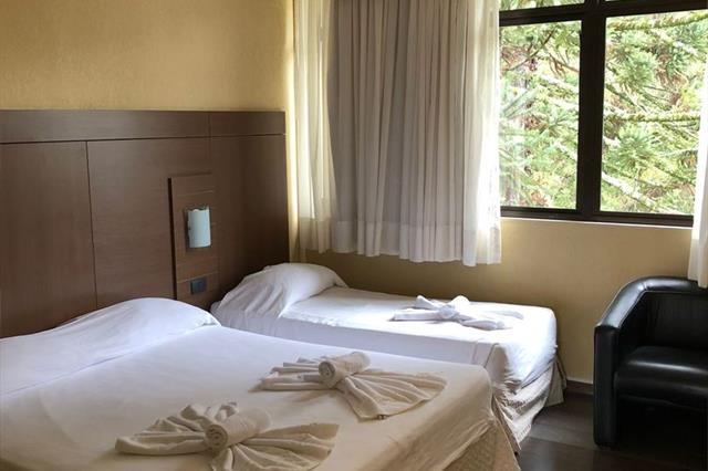 Luxo Triplo (Casal + Solteiro ou 3 Solteiros)